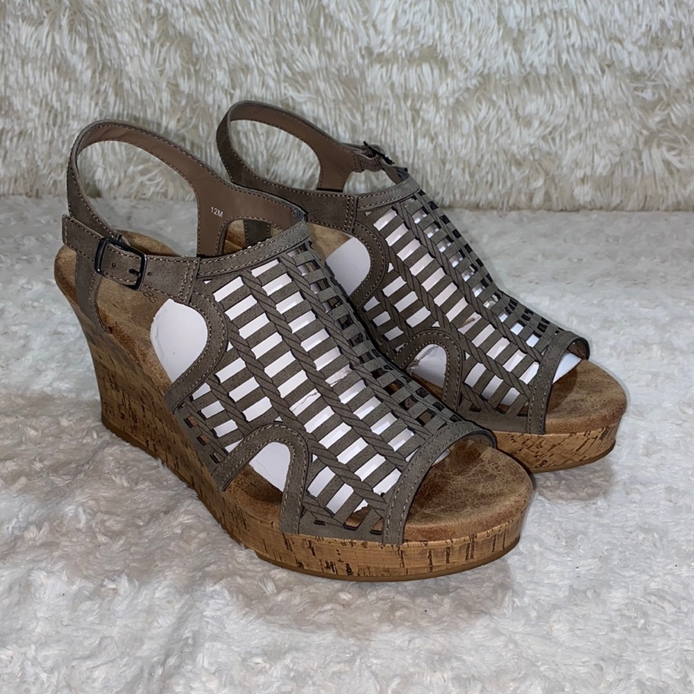 Maurice’s Gray Strappy Wedge